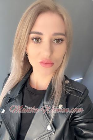 214123 - Tatiana Age: 32 - Russia