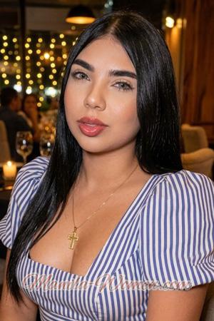 227797 - Estefani Age: 25 - Colombia