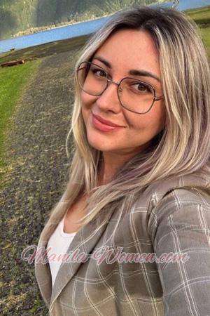 228067 - Alona Age: 33 - Ukraine